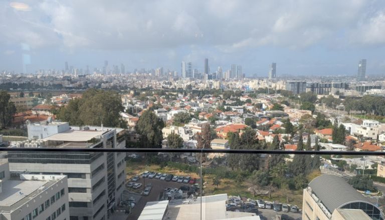 נוף מהמרפסת של REGUS פתח תקווה