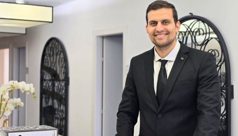 עו"ד ניב עברי