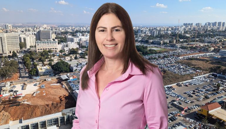 כרמלה קופר, העורכת הראשית של אתר מגדילים