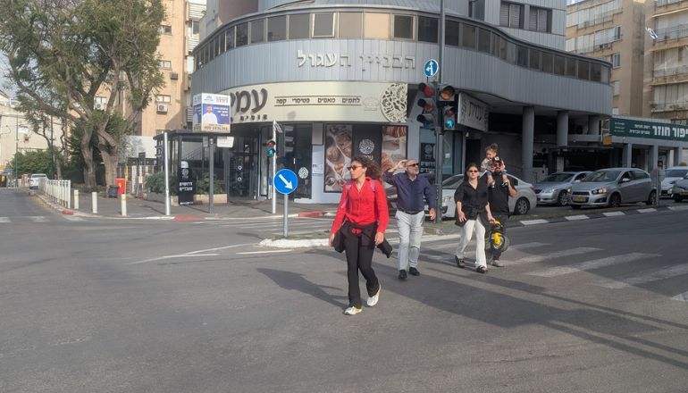 חיים עוזר