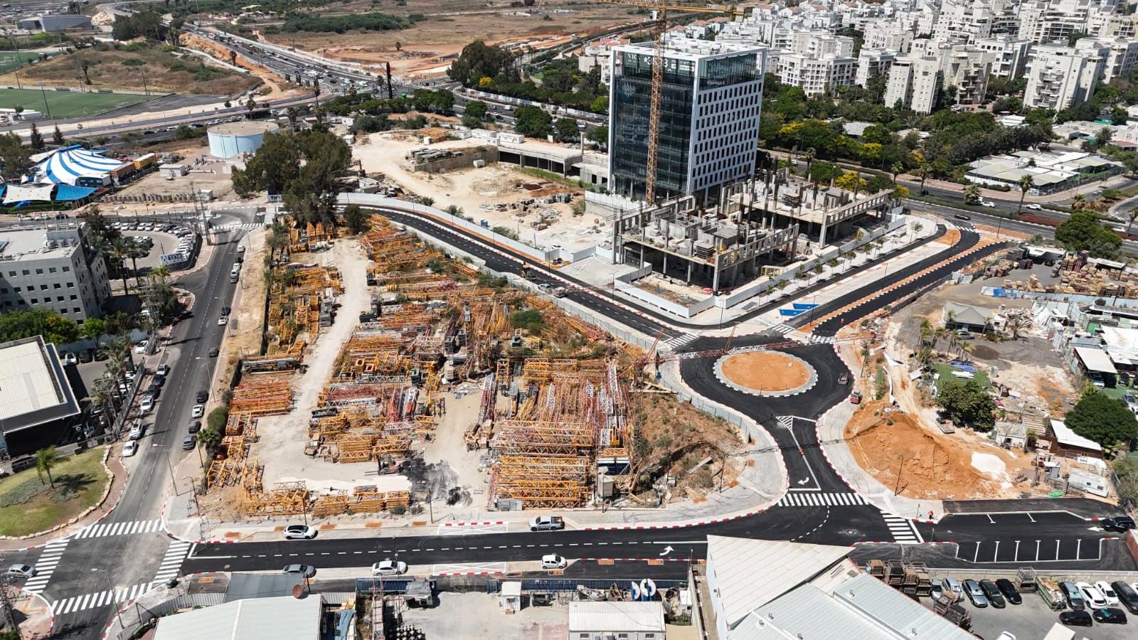 כבישי הגישה לפרויקט ויקה פארק