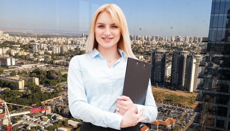 סוכנת מכירות שטח בפתח תקווה
