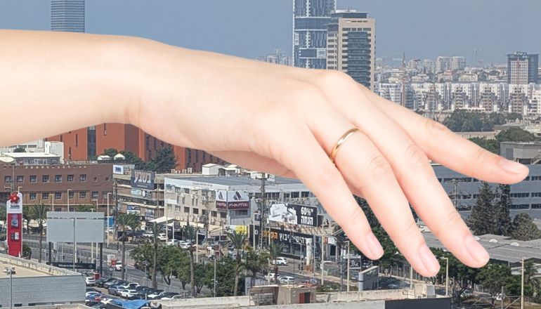 טבעת בפתח תקווה